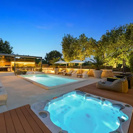Luxury Aurelia - By Istrabook Villa Čabrunići