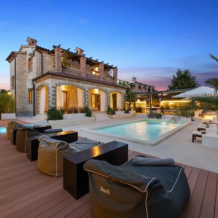 Luxury Aurelia - By Istrabook * Čabrunići