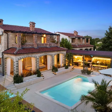 Luxury Aurelia - By Istrabook * Čabrunići