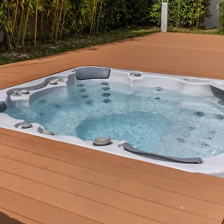 Villa Luxury Aurelia - By Istrabook
