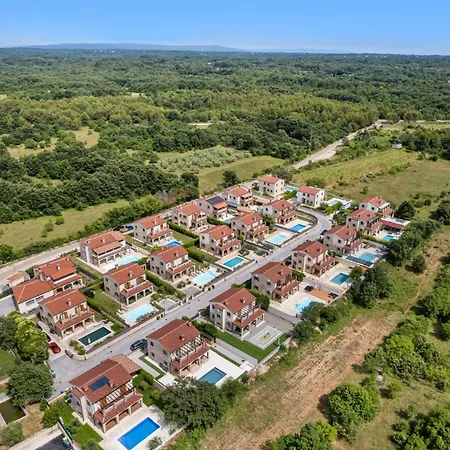 Villa Luxury Aurelia - By Istrabook Čabrunići